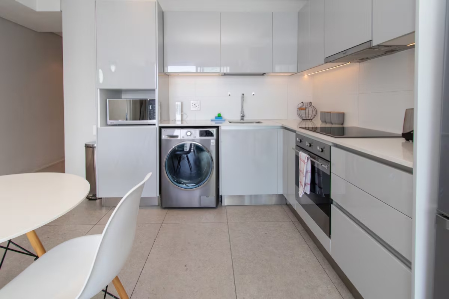 1 Bedroom Property for Sale in Sea Point Western Cape